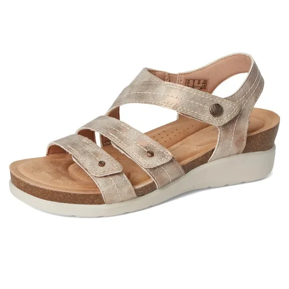 Clarks
Calenne Clara
Women's Heeled Sandals Metallic Strappy Sandals - Picture 7 of 11